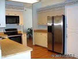 2700 SQ.FT.CLOSE TO BEACH in Edgewater, FL (Photo 4 of 6)