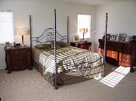 BEAUTIFUL FAMILY HOUSE in Quartz Hill, CA (Photo 4 of 6)