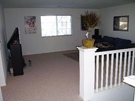 BEAUTIFUL FAMILY HOUSE in Quartz Hill, CA (Photo 6 of 6)