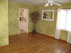 CHARMING AND SPACIOUS HOUSE w/ HUGE YARD in Encino, CA (Photo 3 of 4)