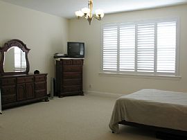 South Tampa Towhnhome 2/2.5/2 car garage in Tampa, FL (Photo 4 of 6)