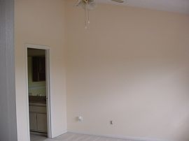 Beatiful 2 Bedroom 2 Bath Lakefron  in Longwood, FL (Photo 4 of 6)