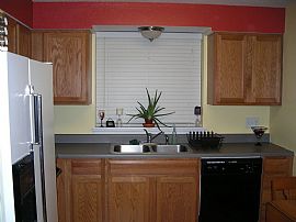 NEW condo - move in IMMEDIATELY in Kirkwood, MO (Photo 4 of 6)