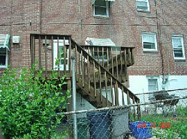 Pet Friendly House Washer Dryer Deck in Jeffersonville, PA (Photo 2 of 5)