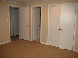 2 BR 2.5 BA 3 LEVEL TOWNHOUSE! in Reston, VA (Photo 4 of 6)