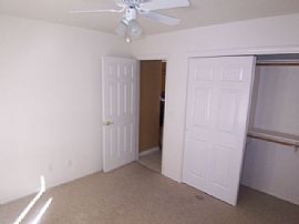 Nice home near golfcourse in Kingman, AZ (Photo 4 of 6)