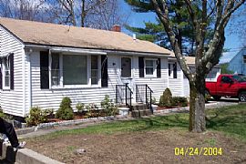 Very Nice, 2 Bed, 2 Car Garage Home in Chepachet, RI