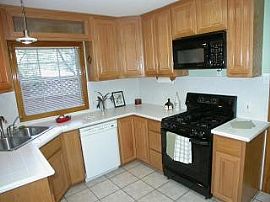 Zilker Bungalow in Austin, TX (Photo 3 of 6)