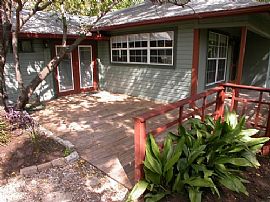 Zilker Bungalow in Austin, TX (Photo 5 of 6)