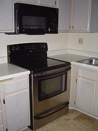 1 BR CONDO - GREAT AREA AND AMENITIES! in Corona, CA (Photo 3 of 6)