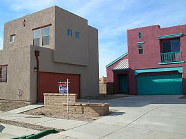 2 Story Gated Community Close to U/A I10 in Tucson, AZ (Photo 5 of 5)