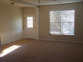 Beautiful Spacious Home in Acworth, GA (Photo 2 of 6)