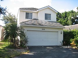 lovely and cozy two story  single house in Davie, FL