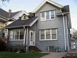 HUGE 2 bedroom house near UWM in Milwaukee, WI (Photo 2 of 2)