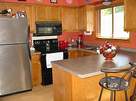 REMODELED HOME FOR RENT - 1/2 ACRE LOT  in Lakeville, MN (Photo 3 of 6)