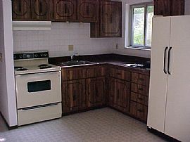 Raised Ranch in High Ridge, MO (Photo 3 of 3)