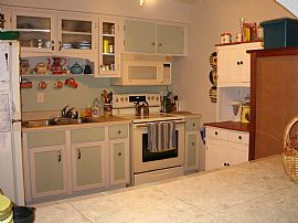 Lovely 3/2 Near beaches and parks! in Saint Petersburg, FL (Photo 4 of 6)