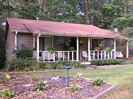 Charming Single Family Home in Acworth, GA