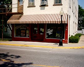 Spacious (1200 sft) Apartment in Red Bud, IL