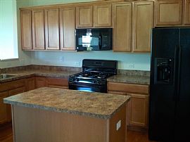 Brand New 3 Bedroom Duplex in Yorkville, IL (Photo 3 of 6)