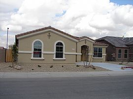 Beautiful New Construction in Goodyear! in Goodyear, AZ (Photo 5 of 6)