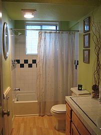 Coay Bungalow in Beaumont/Cully Area in Portland, OR (Photo 6 of 6)