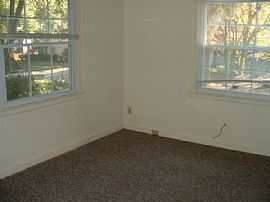 Row House in Historic area in Newport News, VA (Photo 6 of 6)