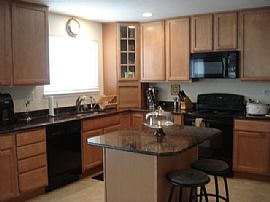 Gorgeous 5 bedroom 5 bathroom home in Aurora, CO