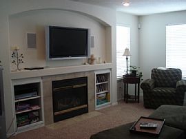 Gorgeous 5 bedroom 5 bathroom home in Aurora, CO (Photo 5 of 6)