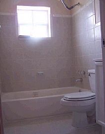 4/2 Famliy Hollywood Home in Hollywood, FL (Photo 5 of 5)