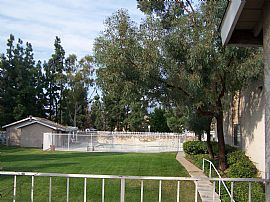 Cozy 2Bdrm, 2Bth, 2Car Garage Condo. in Pomona, CA (Photo 5 of 5)