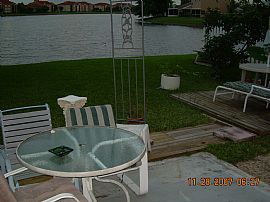 Beautiful LakeFront Home in Davie, FL (Photo 2 of 2)