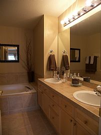 EXECUTIVE TOWNHOME IN LITTLETON in Littleton, CO (Photo 6 of 6)