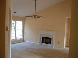 Lovely new 3BR / 2BA ranch in Hoschton, GA (Photo 3 of 5)