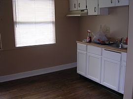 1 BR 1 Bath Apt in Indianapolis, IN (Photo 2 of 3)