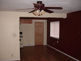 Cozy Little Home - large Corner Lot! in Hubbard, OR (Photo 5 of 6)