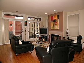 2br - Beautiful Large 2bdr/2.5 Bath Dupl in Chicago, IL (Photo 1 of 4)