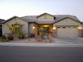 Amazing home w/ fully finished basement in Chandler, AZ