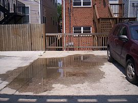 2 Bed, 1 Bath 1 Block To Blue/Pink Line in Pilsen, IL (Photo 5 of 5)