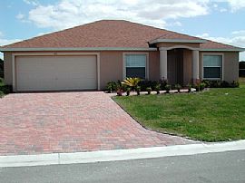 Free Cable Is One Reason To Live Here in Winter Haven, FL (Photo 3 of 5)