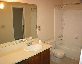 Luxurious, Quiet, Cozy Condo in Tucker, GA (Photo 2 of 3)