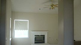 Home in College Park on Corner Lot in Lemoore, CA (Photo 4 of 6)