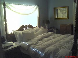 Spacious Pool Home for Rent in Miami Springs, FL (Photo 3 of 6)