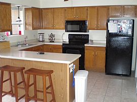 Quiet, Quaint 2 Story Townhouse in Mesa, AZ (Photo 3 of 6)