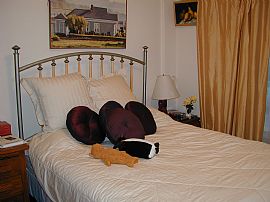 Chic Northwest Cond0 in Portland, OR (Photo 2 of 5)