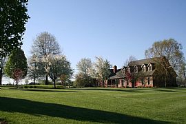Beautiful Executive Estate in Simpsonville, KY
