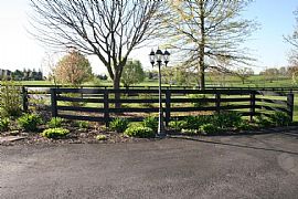 Beautiful Executive Estate in Simpsonville, KY (Photo 3 of 6)