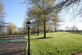 Beautiful Executive Estate in Simpsonville, KY (Photo 5 of 6)