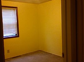 Room For Rent in Eugene, OR (Photo 2 of 4)
