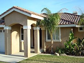 Custom Home in Canyon Lake, CA